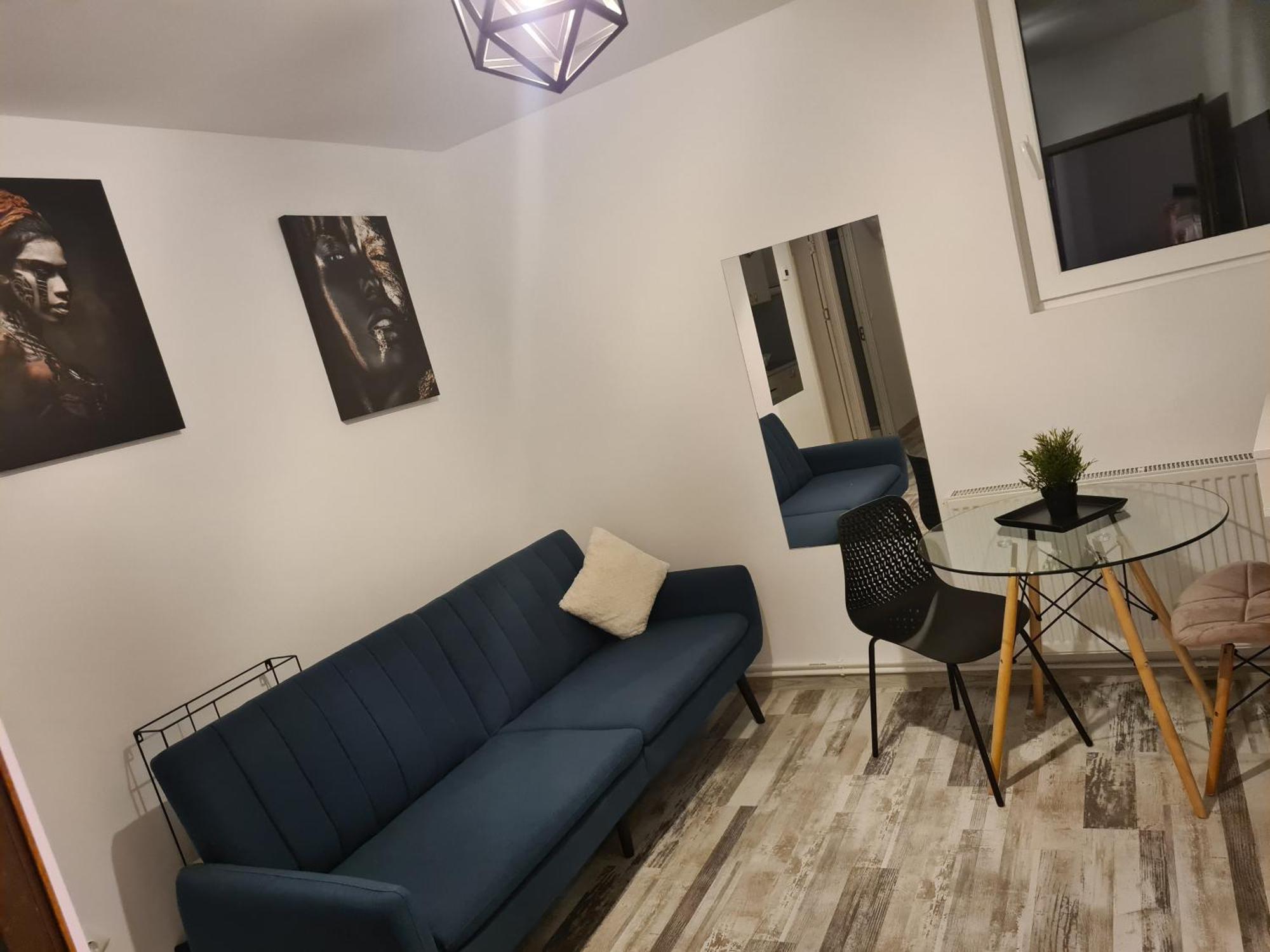 Luxury Mall First Apartments باكاو المظهر الخارجي الصورة