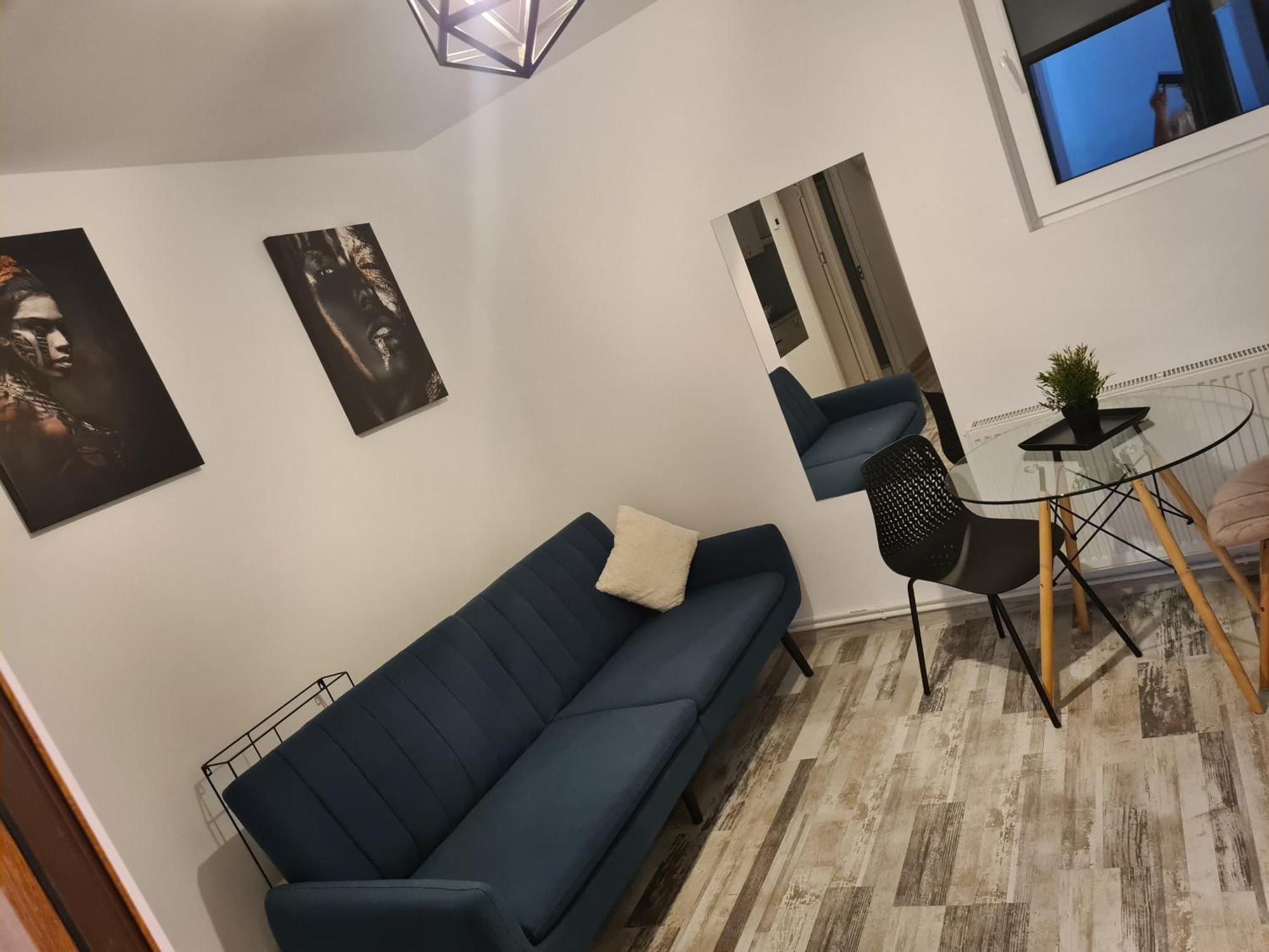 Luxury Mall First Apartments باكاو المظهر الخارجي الصورة
